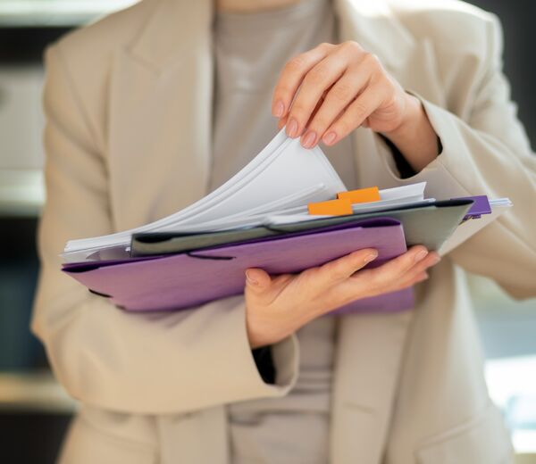  JUDr. Mgr. Zuzana Straka - Preklady a tlmočenie